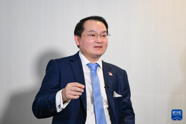 九鼎 专访丨中国高水平对外开放为东盟国家提供发展机遇——访东盟-中国经济贸易发展促进会秘书长潘荣德